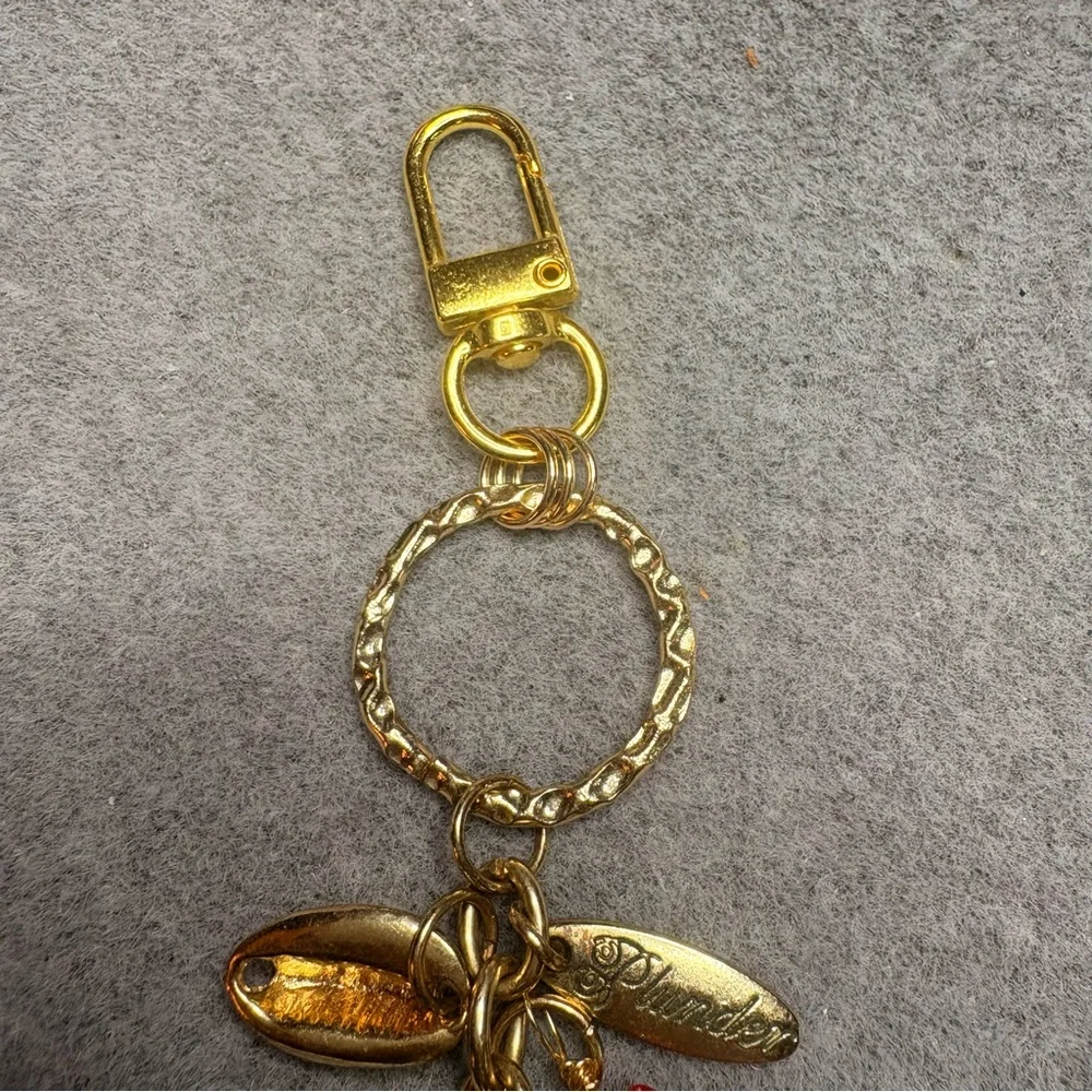 Plunder Bag Purse Charm Fish Shell Gold - Picture 7 of 9